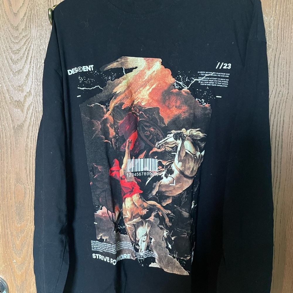 Descente Black Long Sleeve Graphic Tee